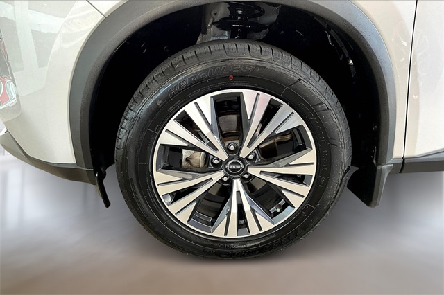 2023 Nissan Rogue SV photo 5