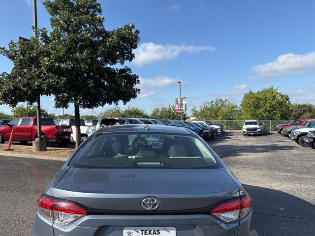 2024 Toyota Corolla LE photo 10
