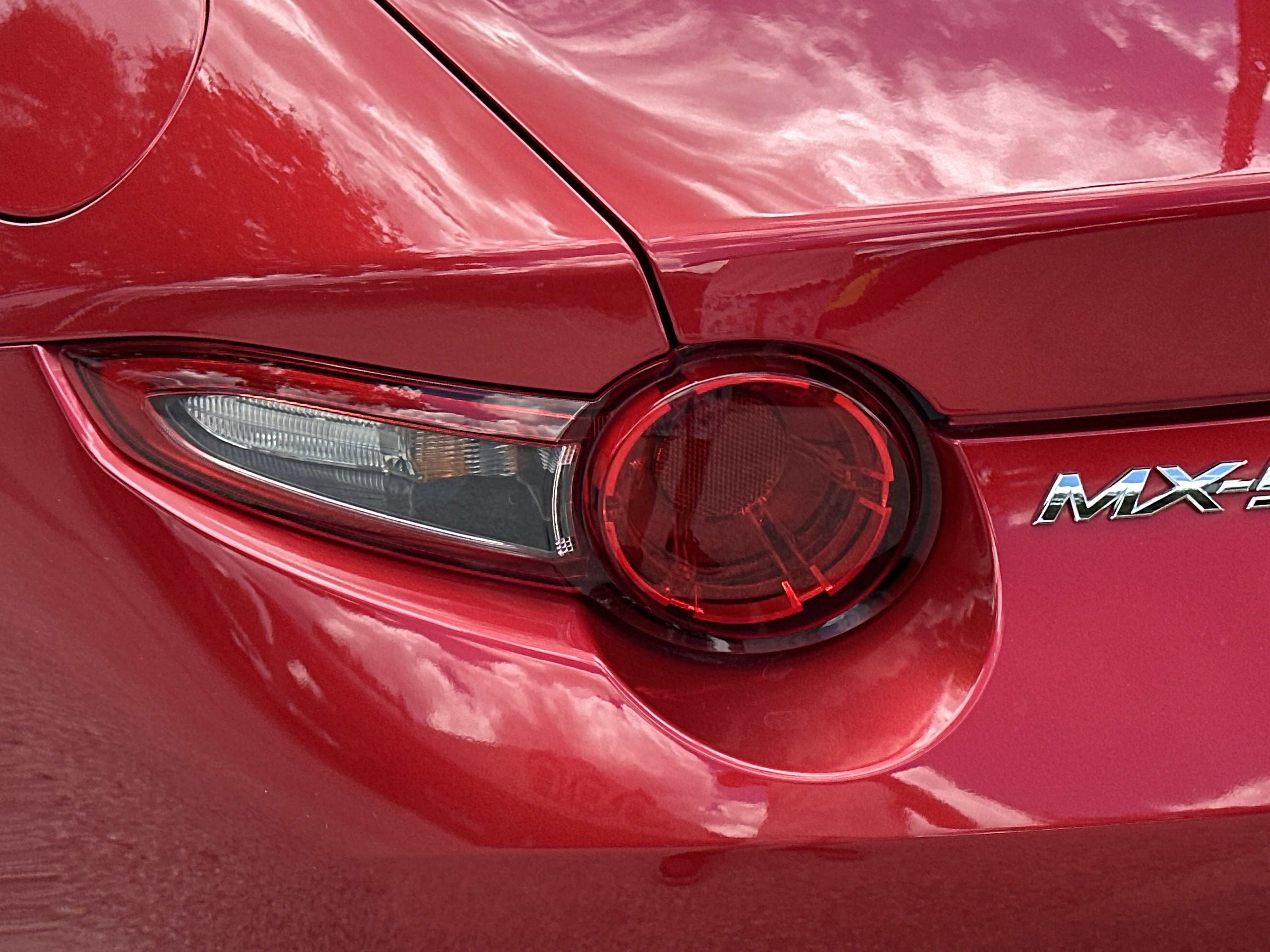 2016 Mazda MX-5 Miata Miata Grand Touring photo 3