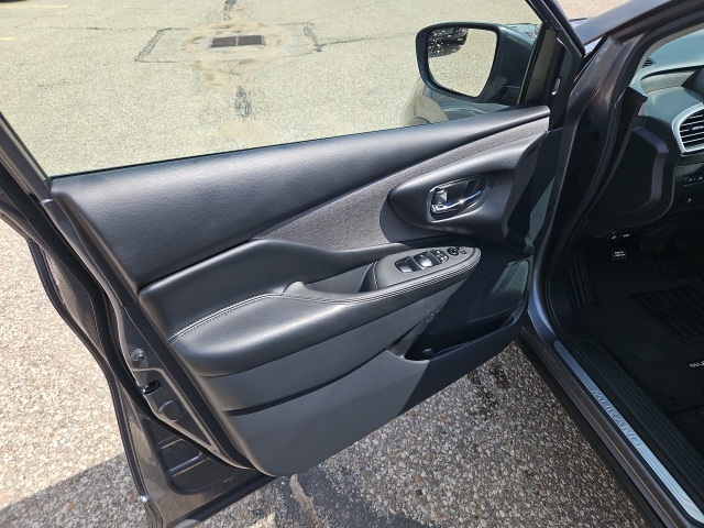 2023 Nissan Murano SV photo 4