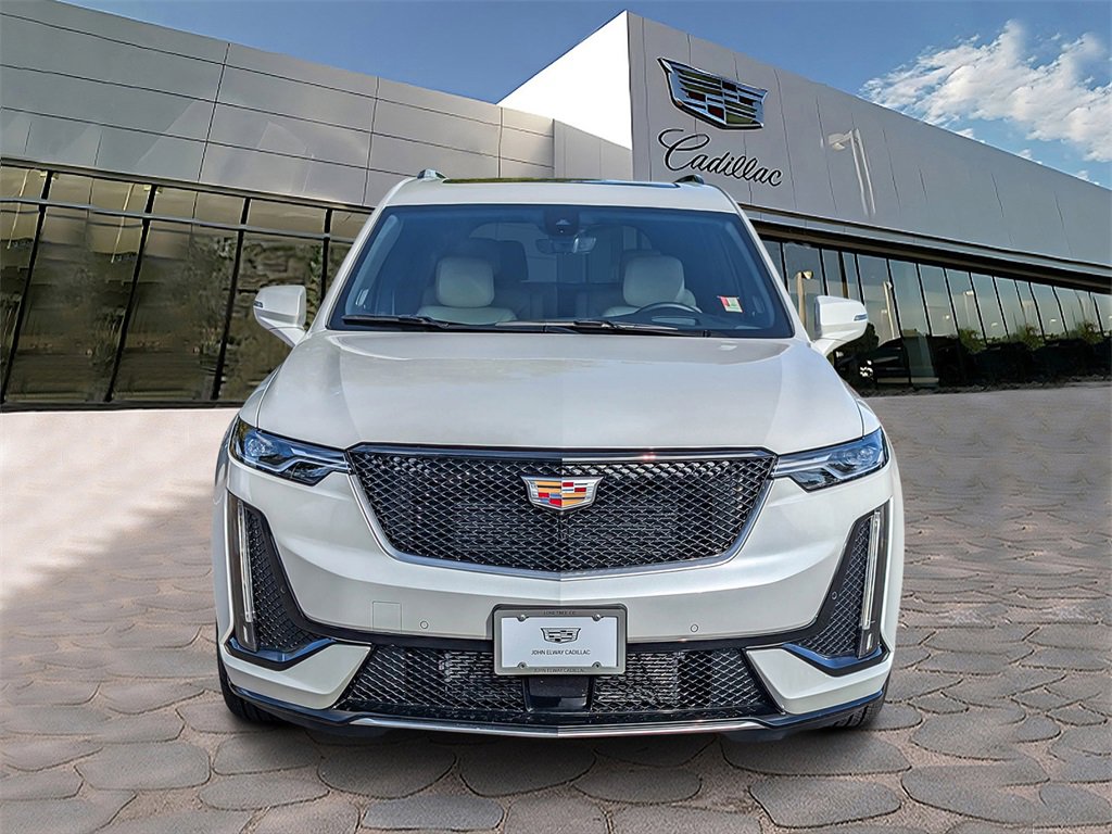 2025 Cadillac XT6 Sport photo 8