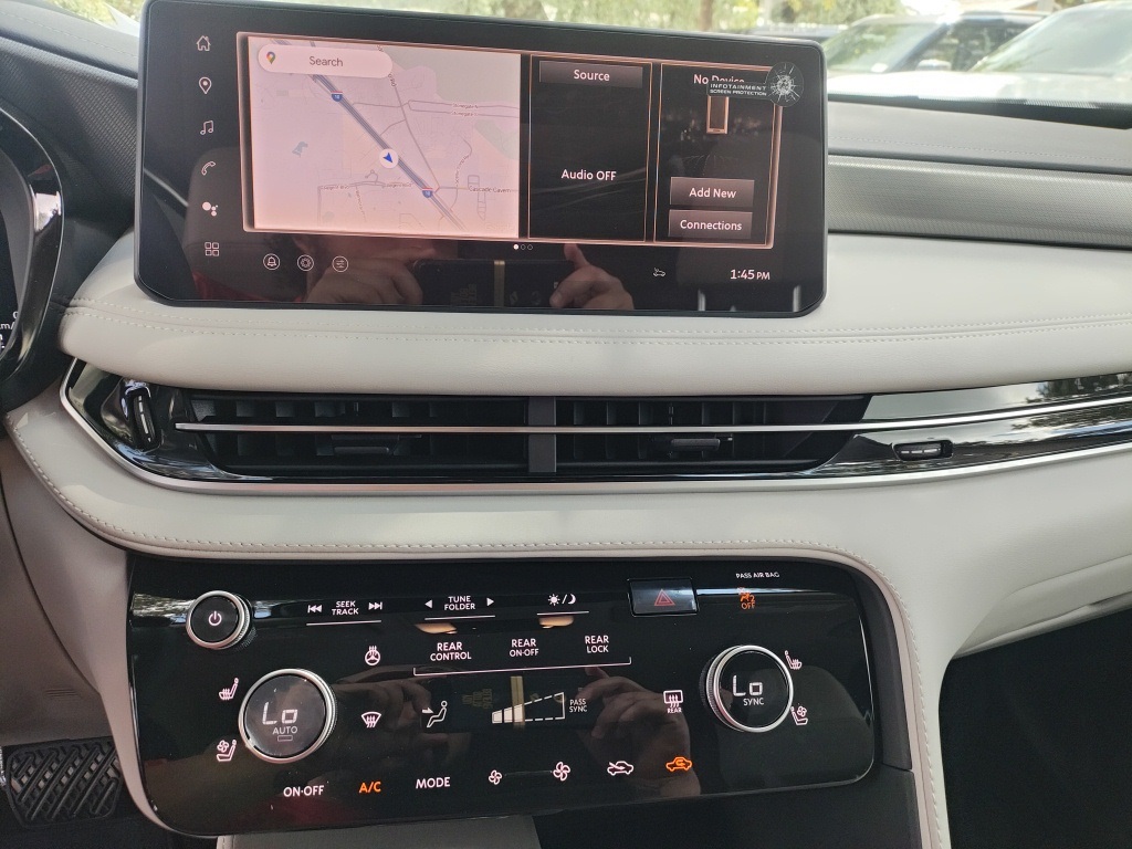 2026 Infiniti QX60 Luxe photo 10