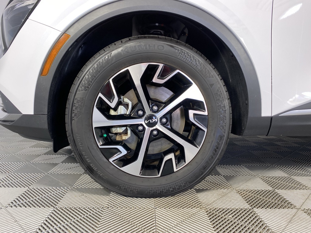 2023 Kia Sportage EX photo 9