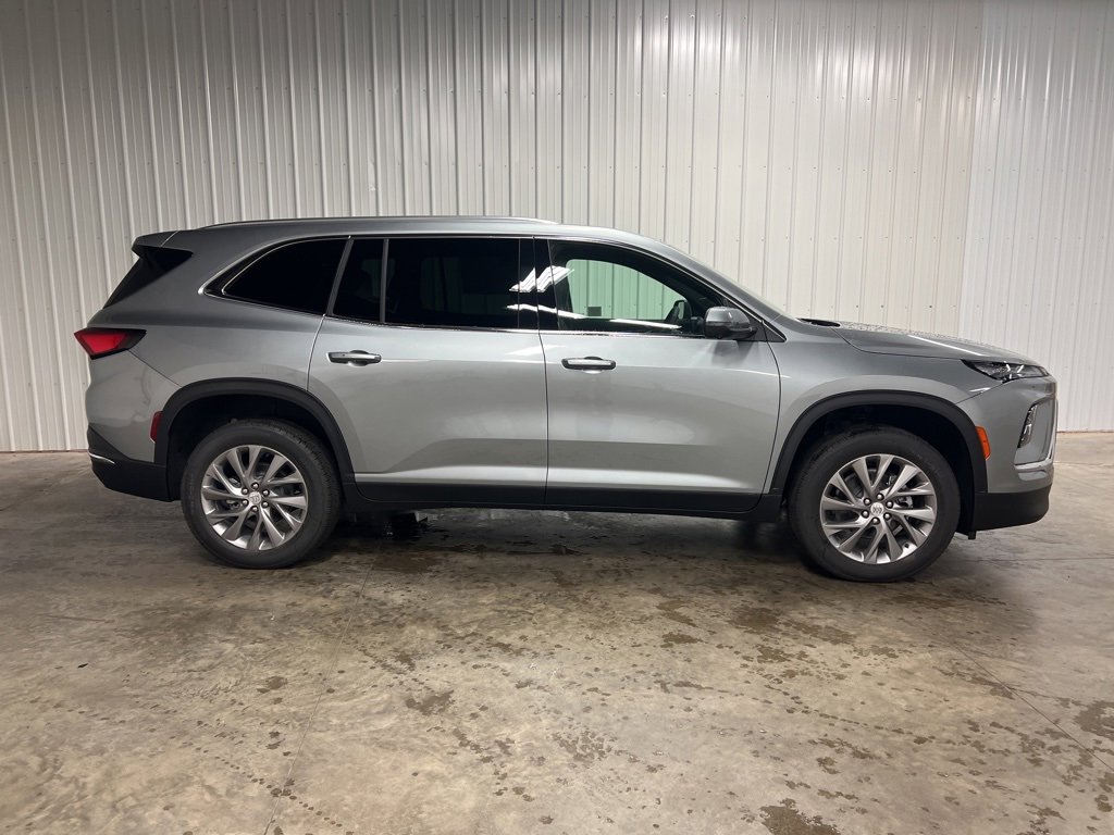 2026 Buick Enclave Preferred photo 2