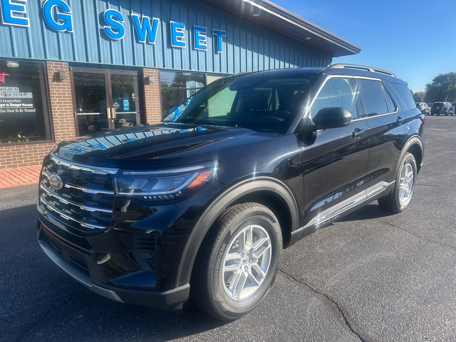 2025 Ford Explorer Active's photo