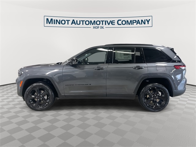 2025 Jeep Grand Cherokee Altitude X photo 4