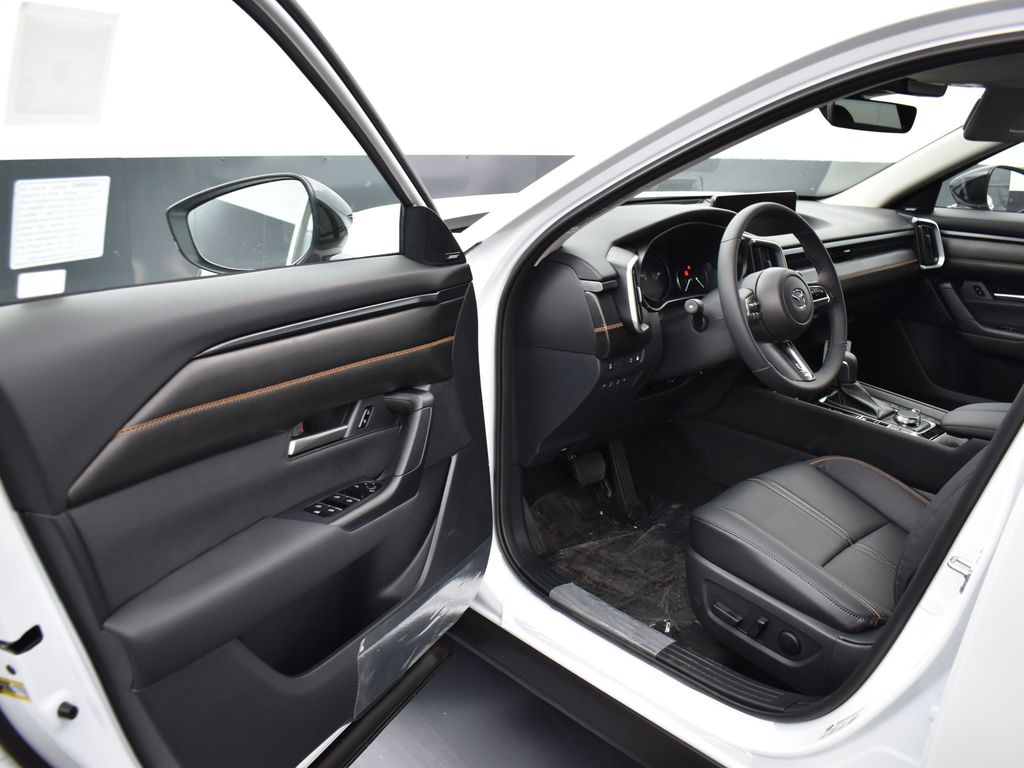 2025 Mazda CX-50 Premium photo 5