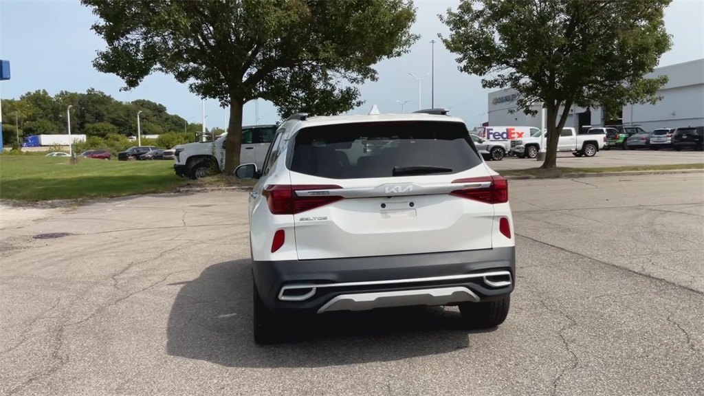 2023 Kia Seltos SX photo 6