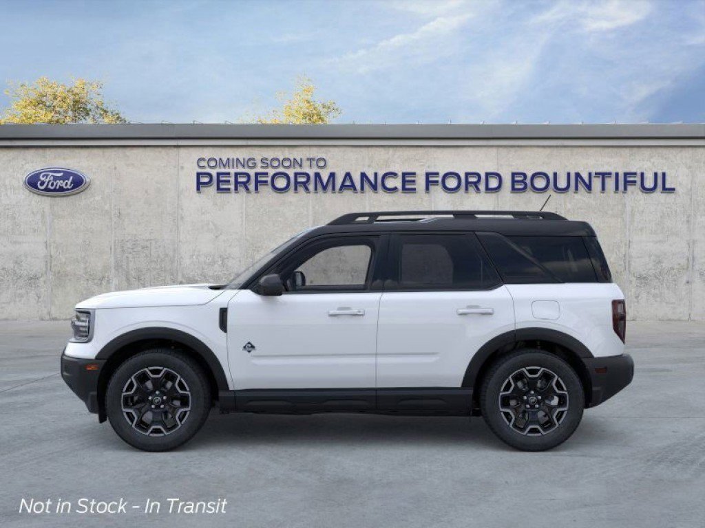 2025 Ford Bronco Sport Outer Banks photo 2
