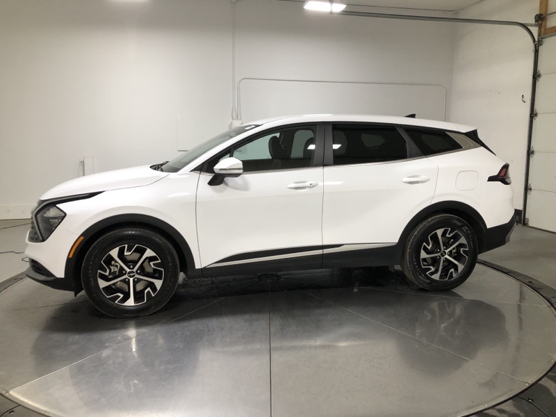 2023 Kia Sportage EX photo 4