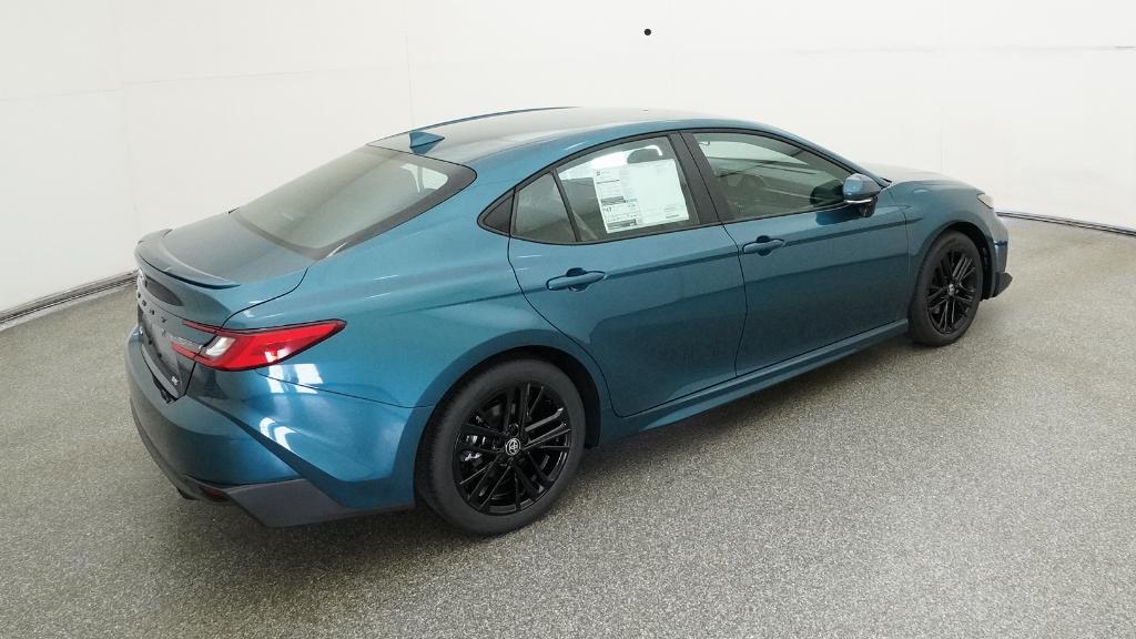 2025 Toyota Camry SE photo 22