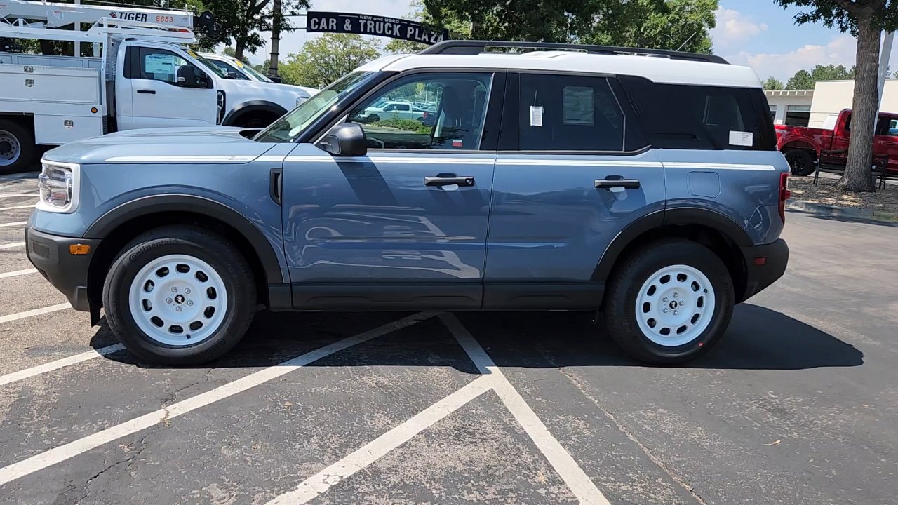 2025 Ford Bronco Sport Heritage photo 3