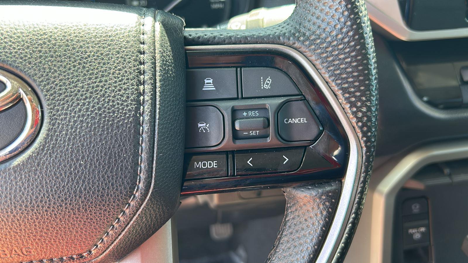 2023 Toyota Tundra SR5 CrewMax photo 9