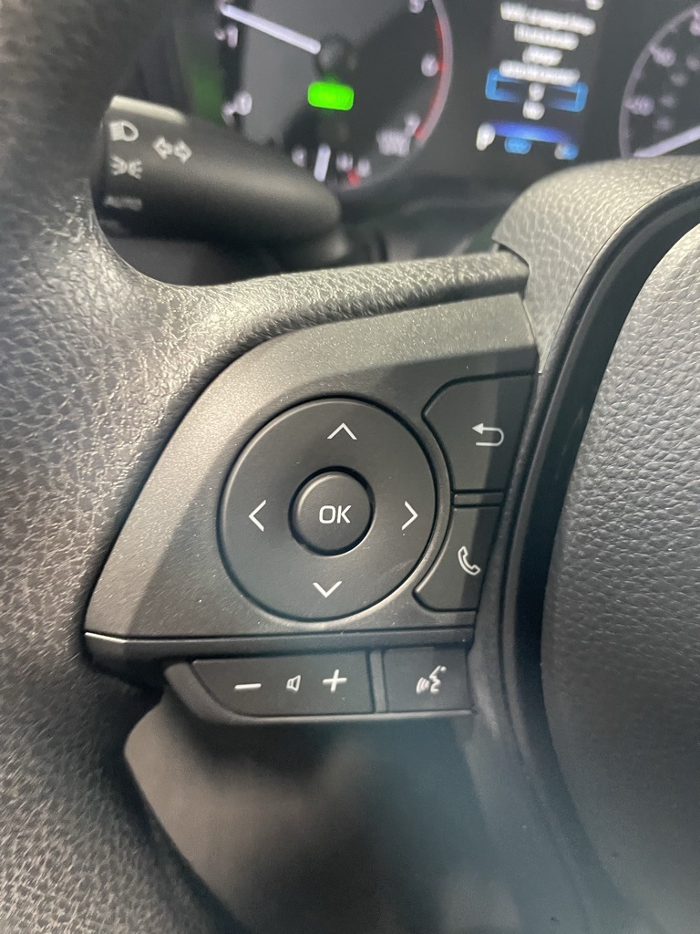 2024 Toyota Corolla Hybrid LE photo 29