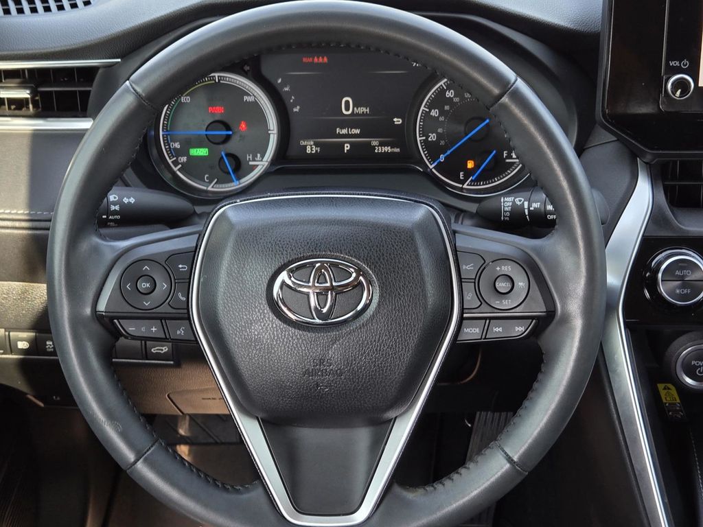 2023 Toyota Venza LE photo 8