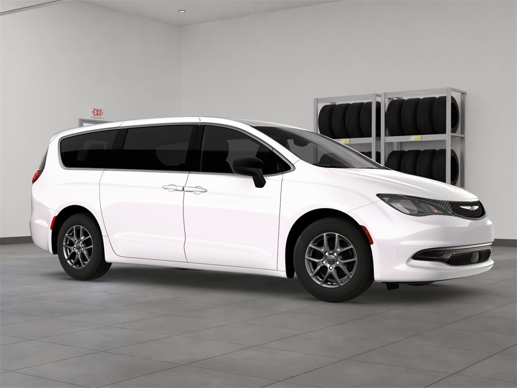 2026 Chrysler Voyager LX photo 7