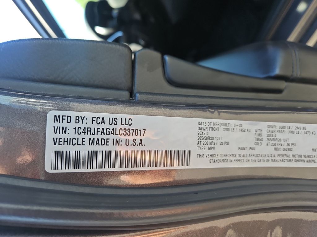 2020 Jeep Grand Cherokee Altitude photo 18