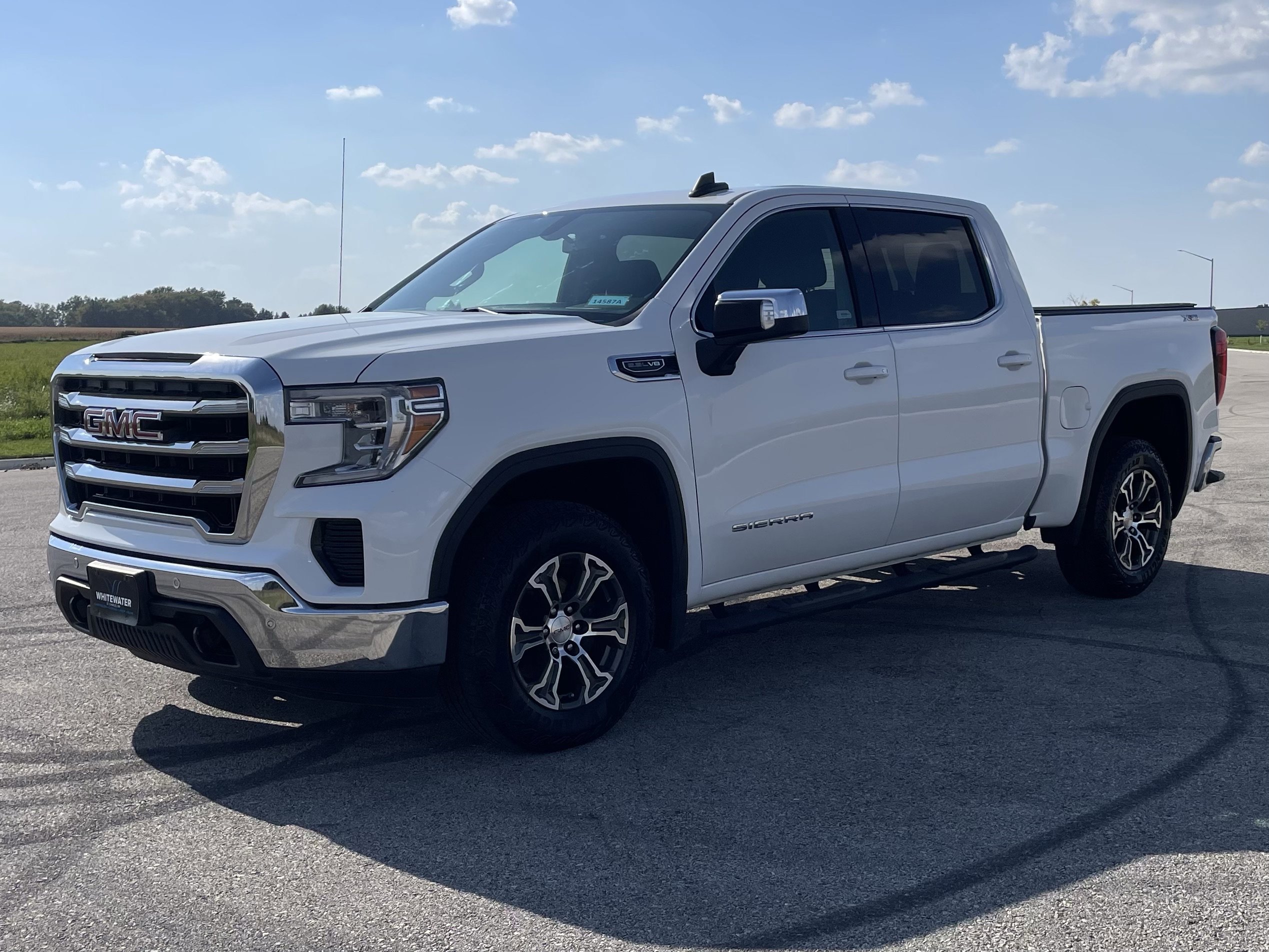 Used 2019 GMC Sierra 1500 SLE with VIN 1GTU9BED9KZ398676 for sale in Saint Charles, Minnesota