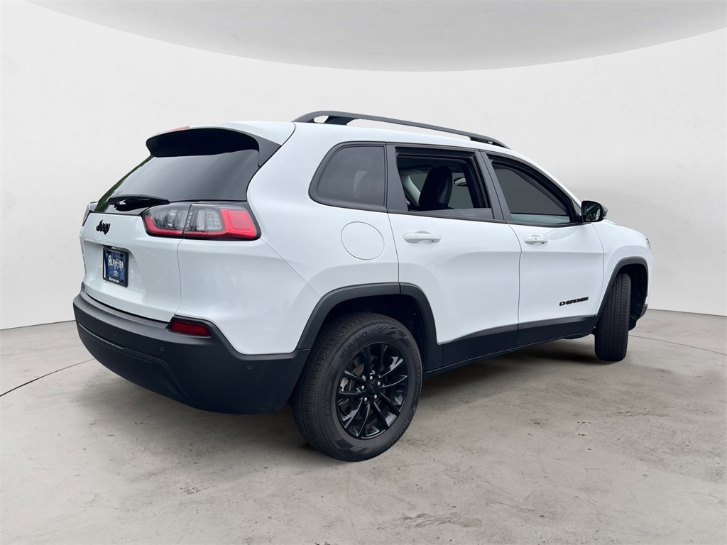 2023 Jeep Cherokee Altitude photo 2