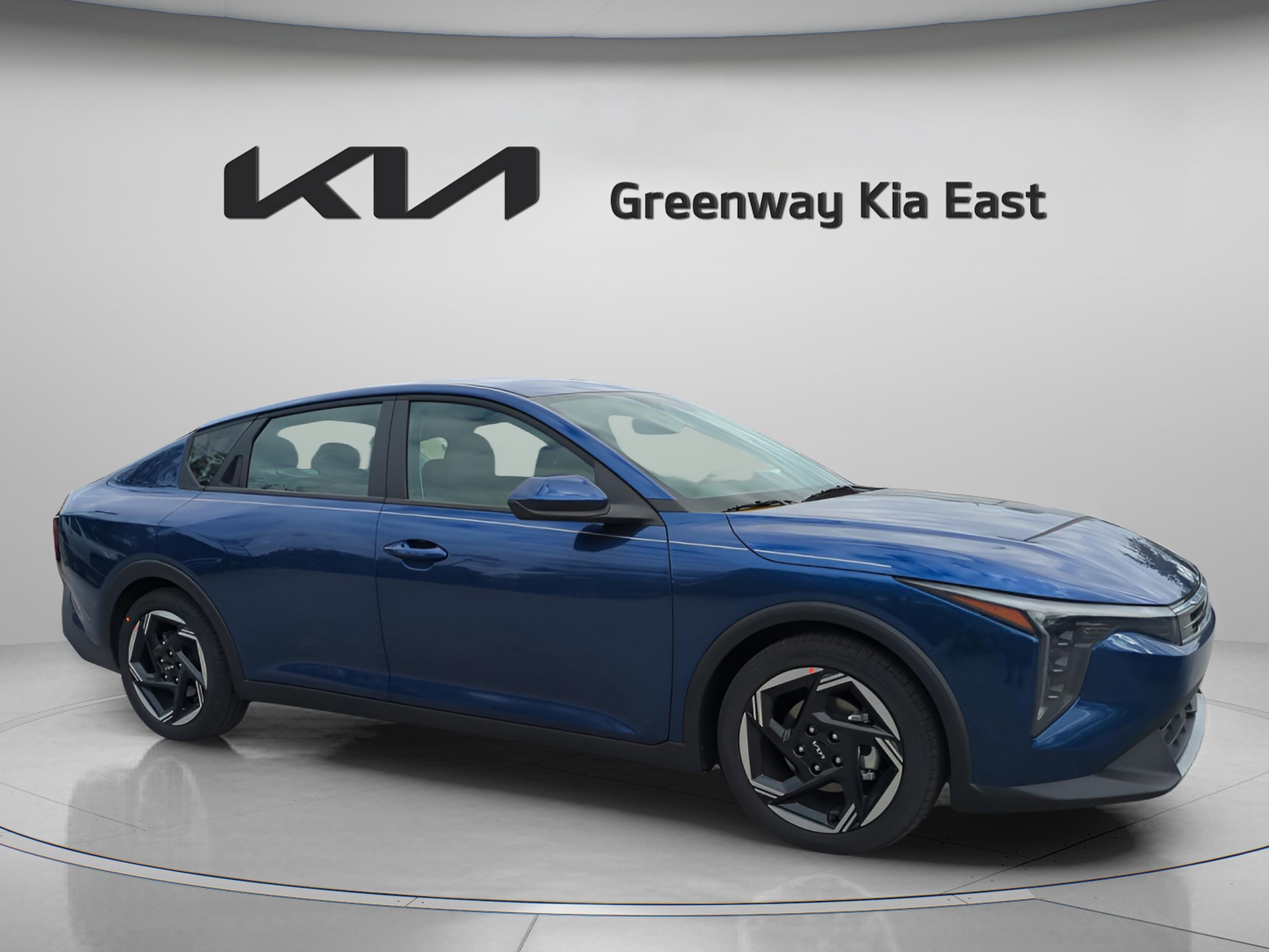 2025 Kia K4 EX's photo