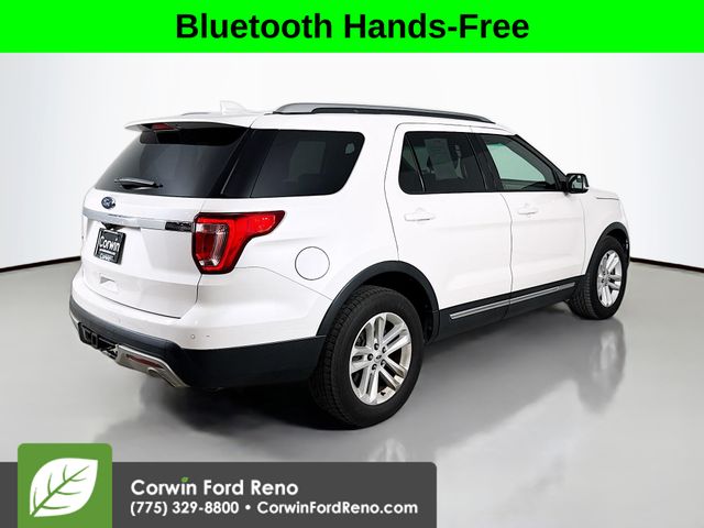 2016 Ford Explorer XLT photo 4