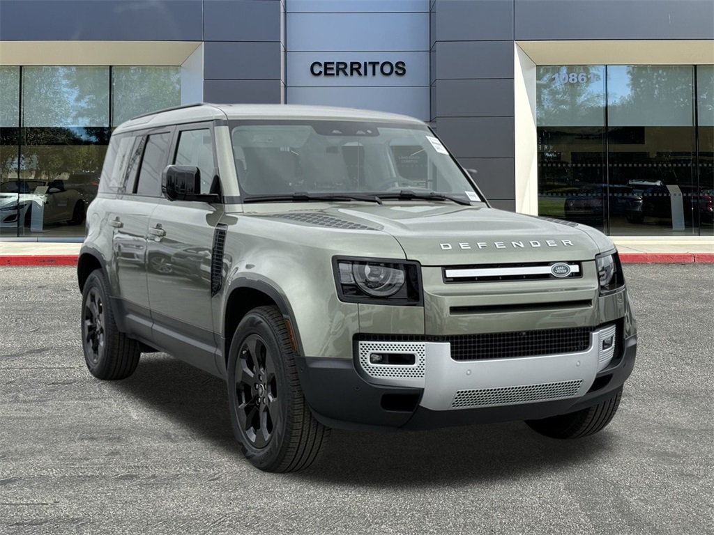 2025 Land Rover Defender 110 S photo 2