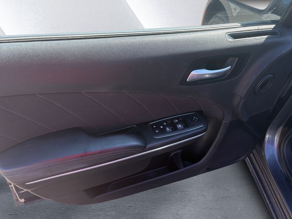 2022 Dodge Charger SXT photo 12