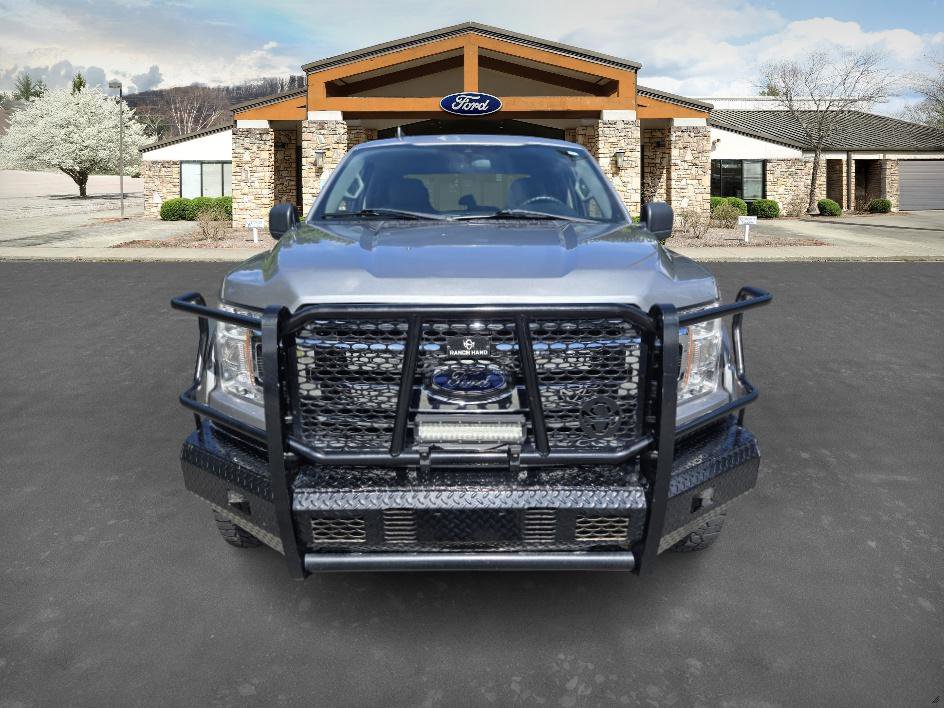 2020 Ford F-150 XLT photo 2