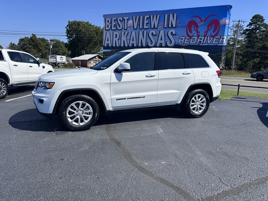 2022 Jeep Cherokee Laredo X photo 2