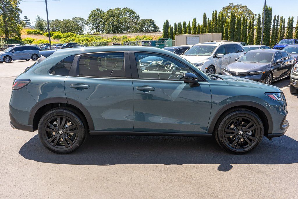 2026 Honda HR-V Sport photo 3