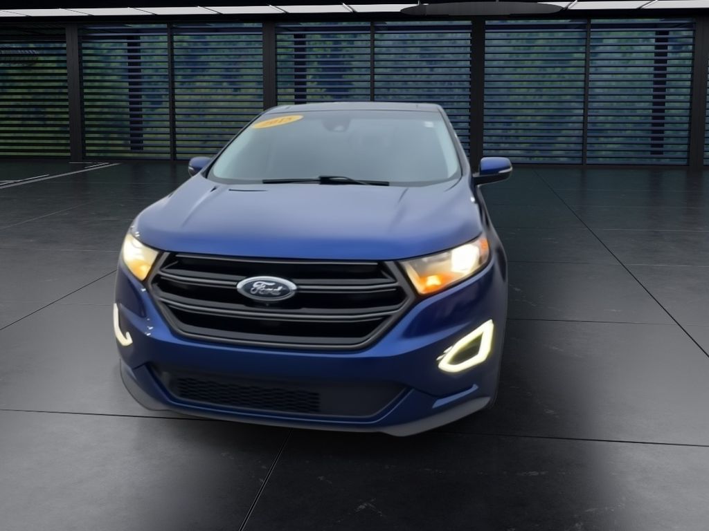 2015 Ford Edge Sport photo 2