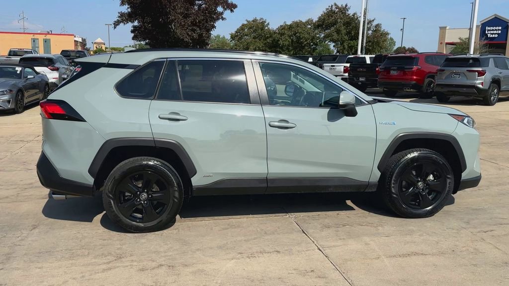 2021 Toyota RAV4 Hybrid XLE photo 7