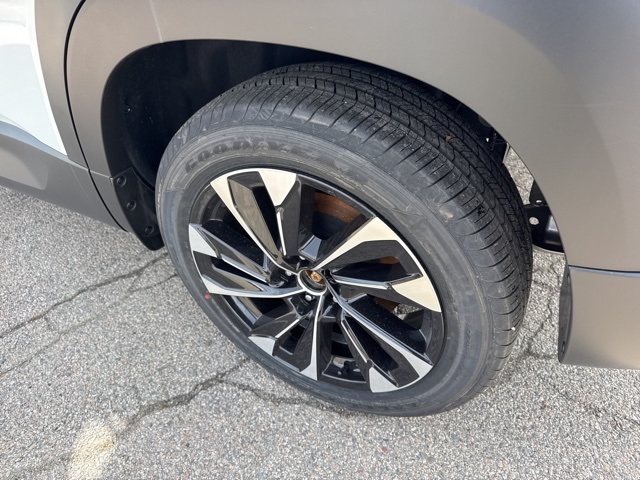 2025 Mazda CX-50 Premium Plus photo 4