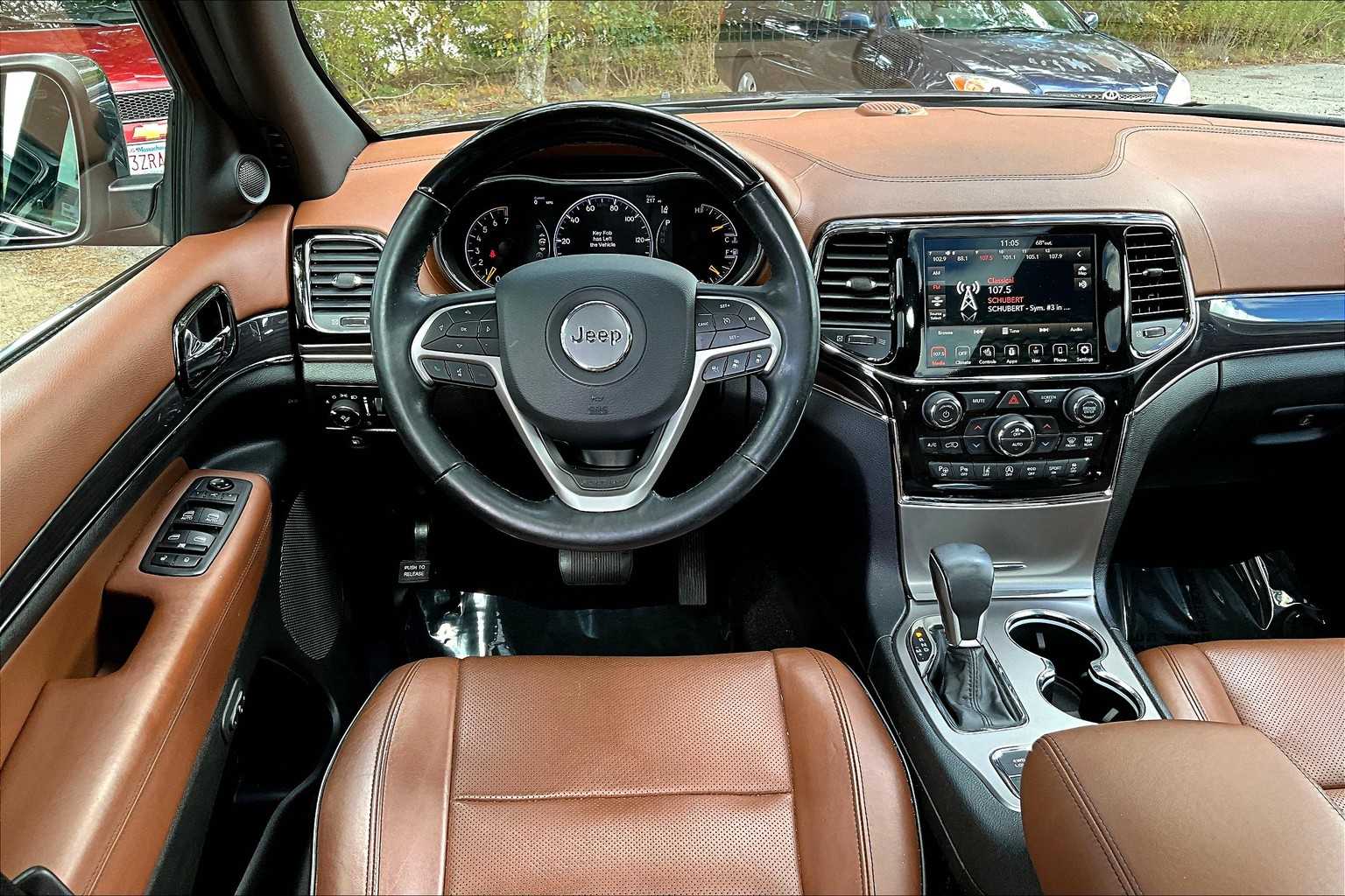 2021 Jeep Grand Cherokee Overland photo 5