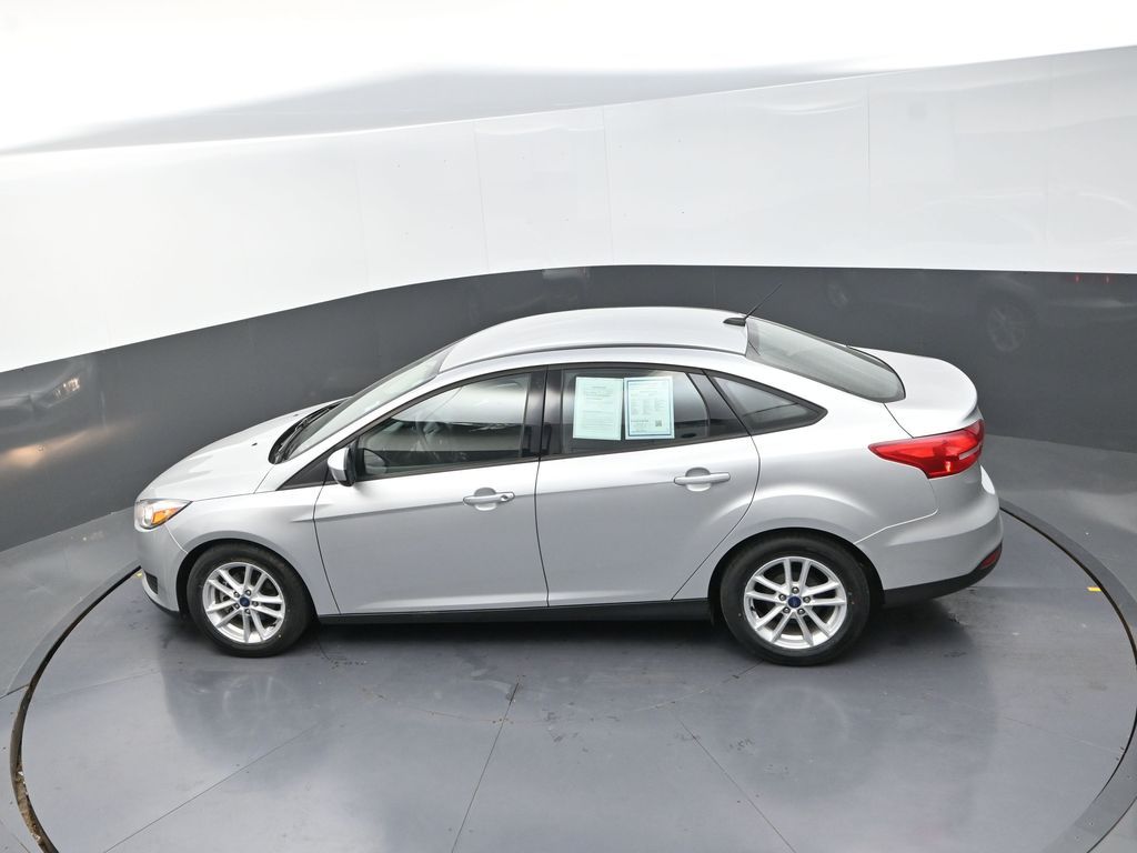 2018 Ford Focus SE photo 13