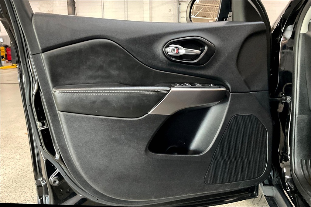 2022 JEEP CHEROKEE - Image 22