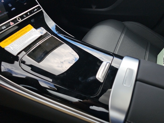 2026 Mercedes Benz GLC 300 4MATIC photo 23