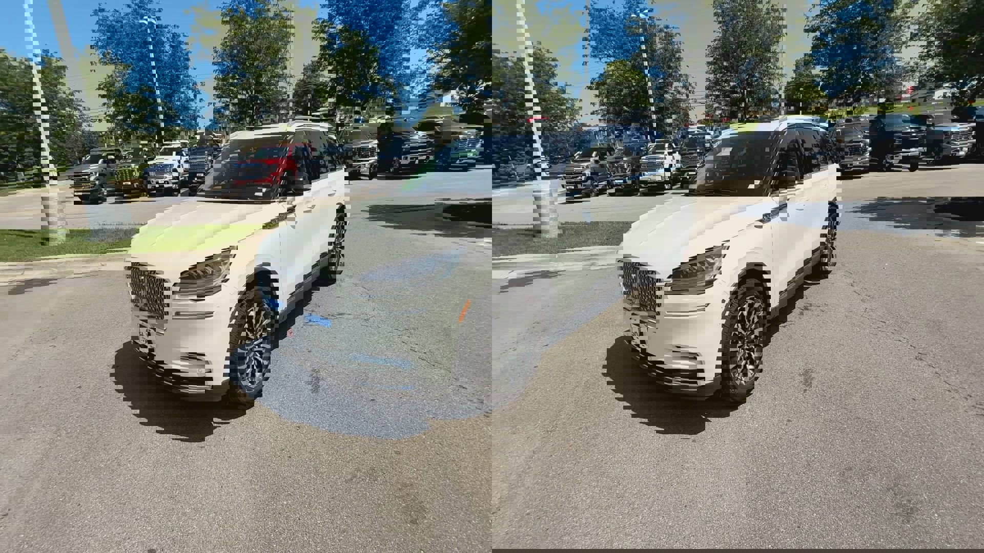 2023 Lincoln Aviator Reserve photo 3