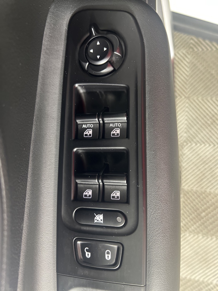 2022 Jeep Renegade Limited photo 19