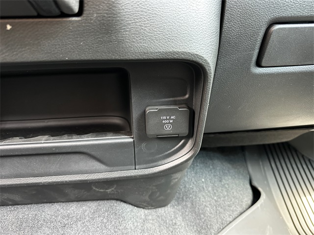 2025 Ram 2500 Tradesman photo 17