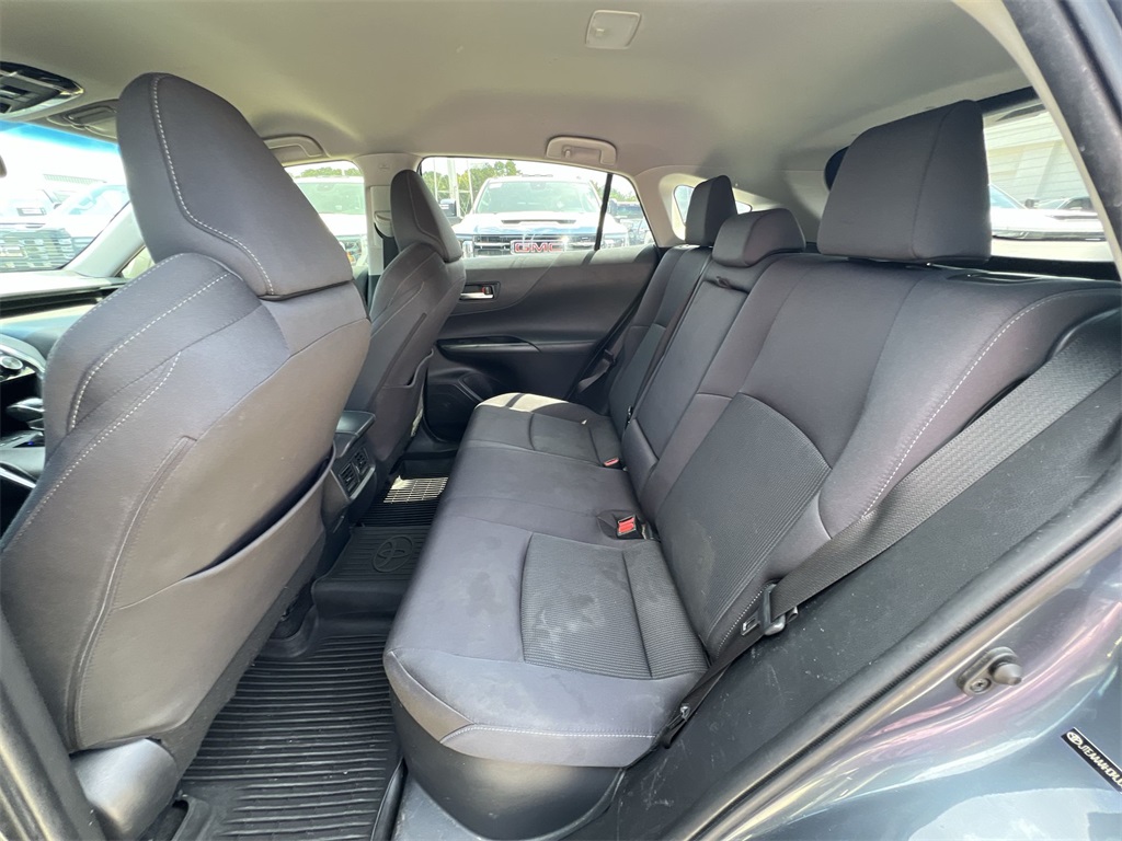 2021 Toyota Venza LE photo 29