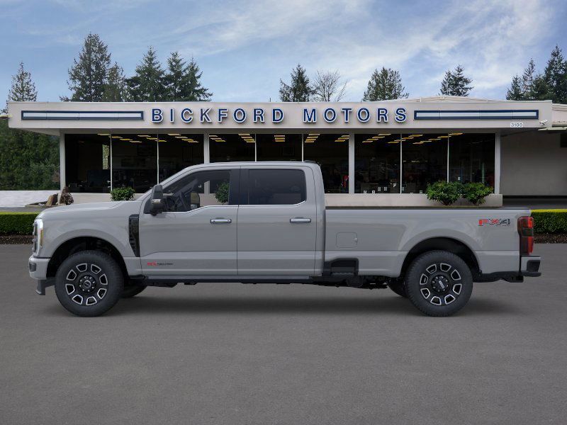 2025 Ford F-350 photo 3