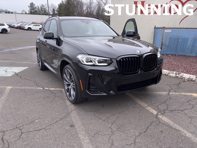 2022 BMW X3 30i's photo
