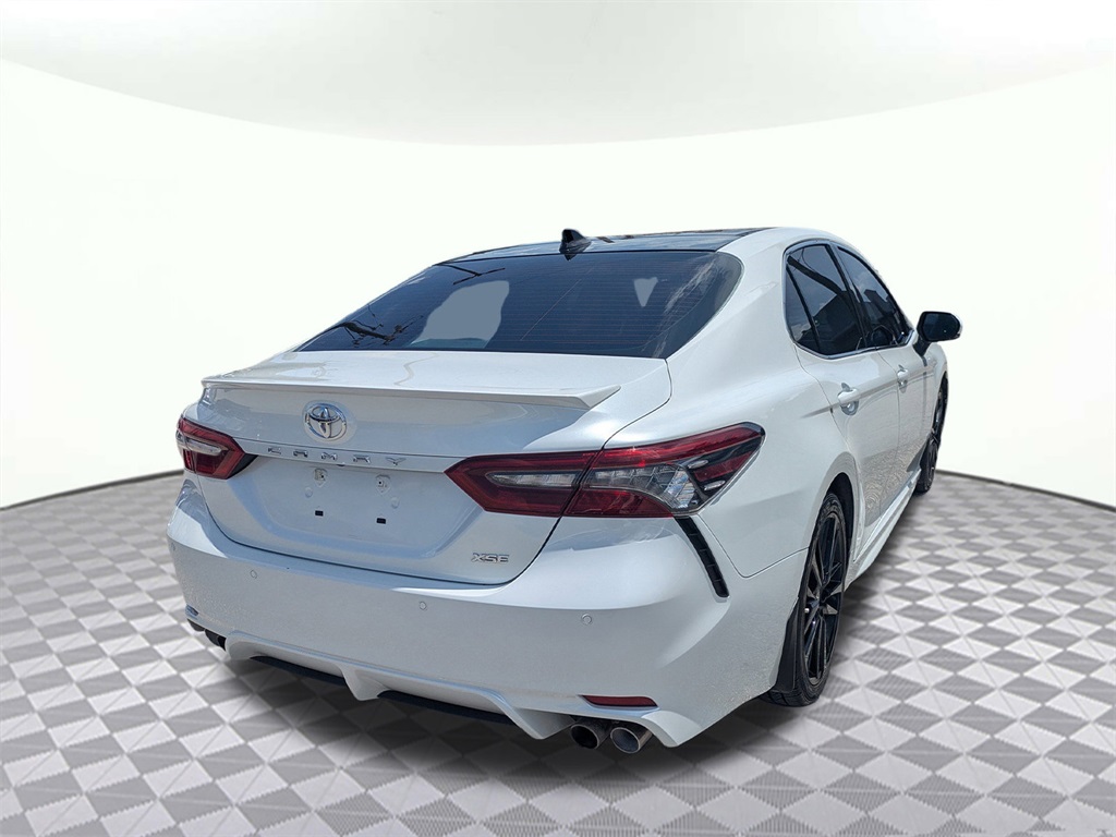 2021 Toyota Camry XSE V6 photo 3