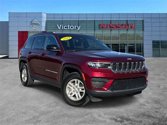 2024 Jeep Grand Cherokee Laredo's photo