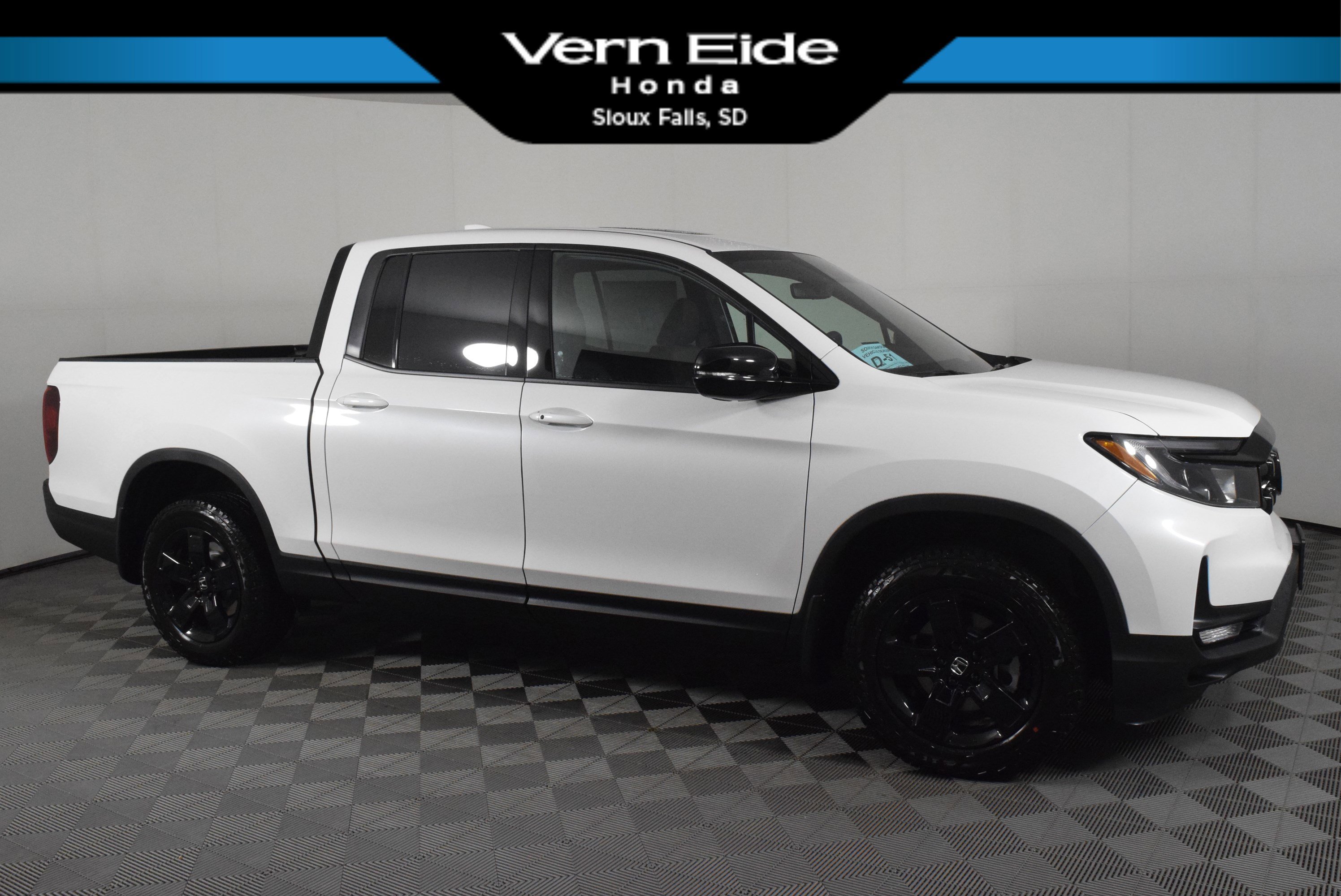 2026 Honda Ridgeline Black Edition's photo