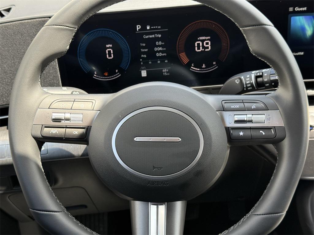 2025 Hyundai Kona SEL photo 22