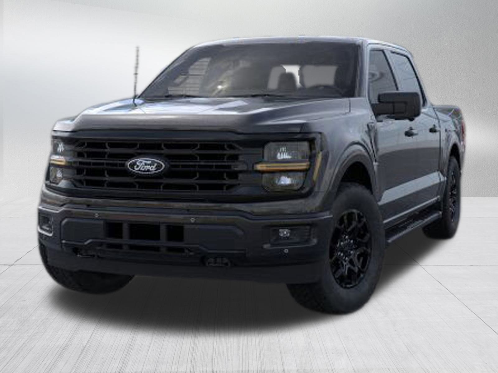 2025 Ford F-150 XLT photo 2