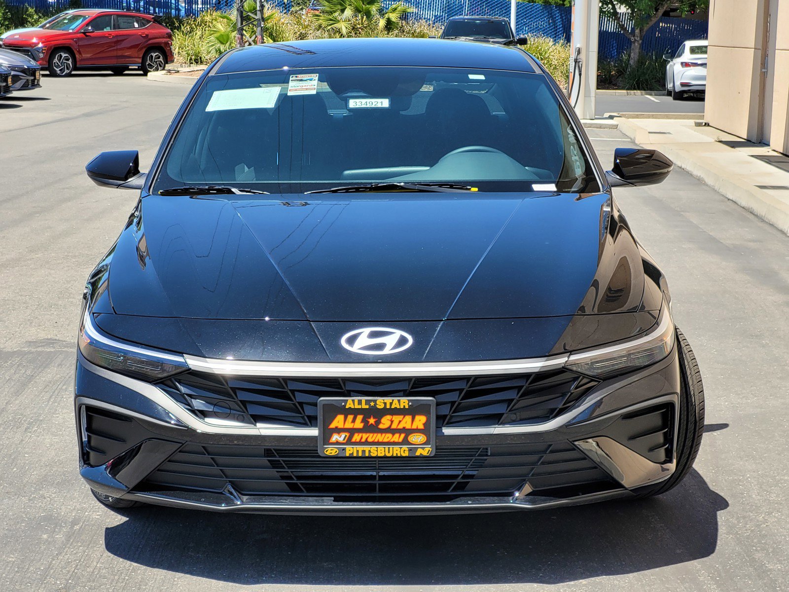 2025 Hyundai Elantra SEL Sport photo 2