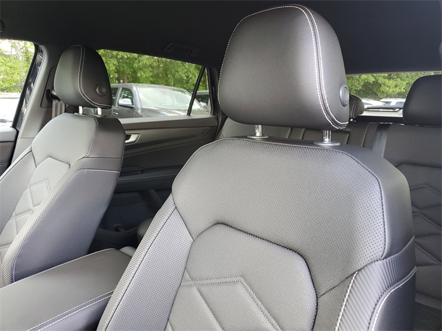 2026 Volkswagen Atlas Cross Sport SE photo 16